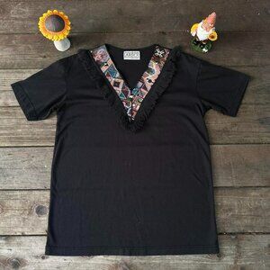 Areo Vintage via neck with tassels and studs and tapestry